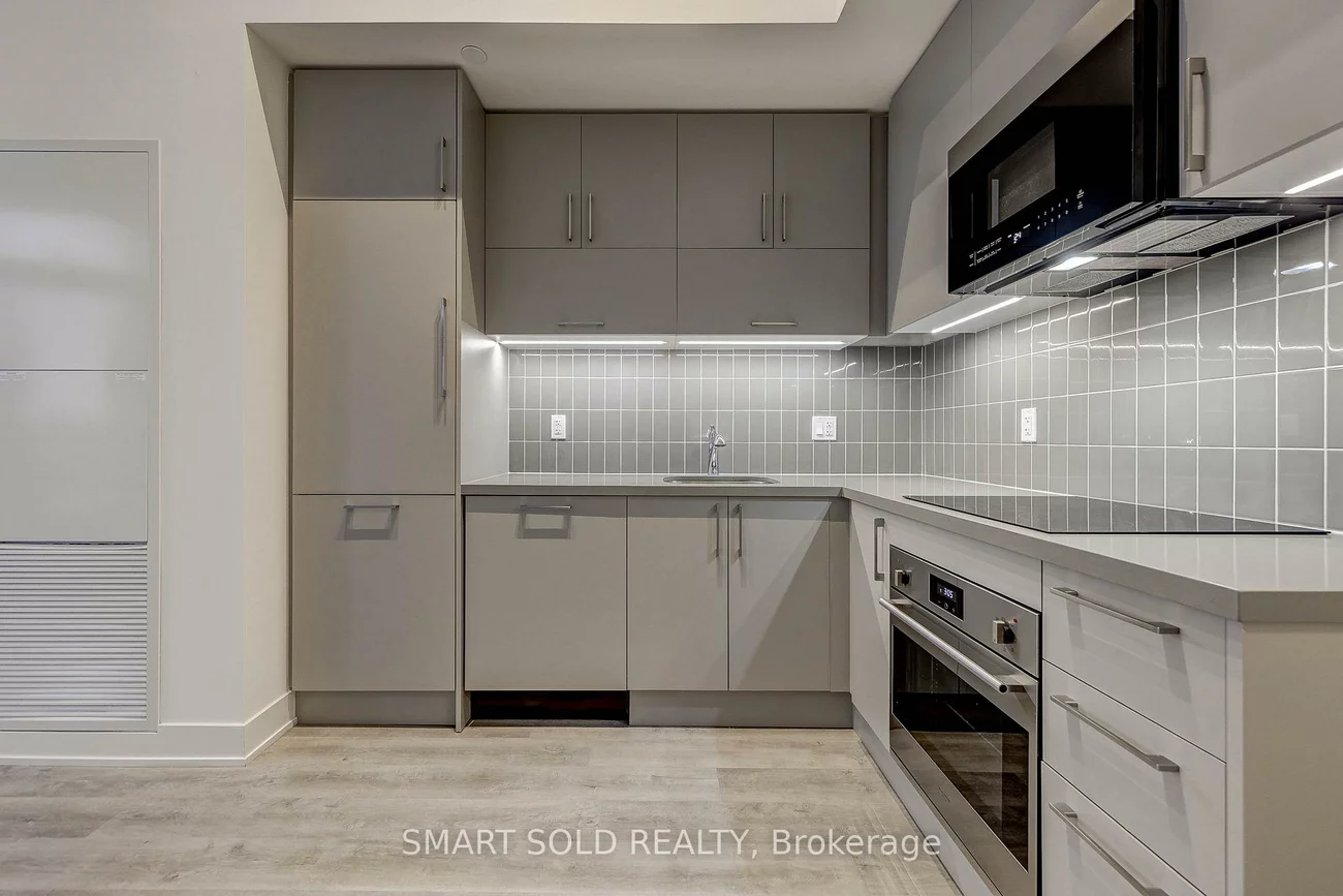 38, Andre De Grasse, Unionville, Markham