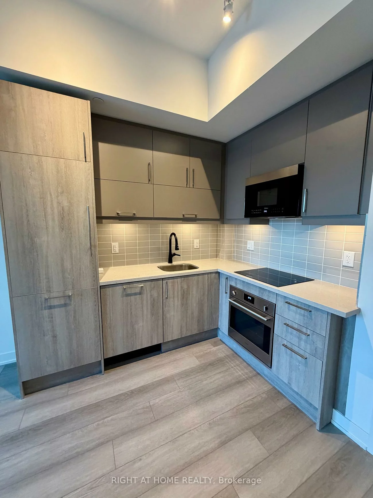 8119, Birchmount, Unionville, Markham