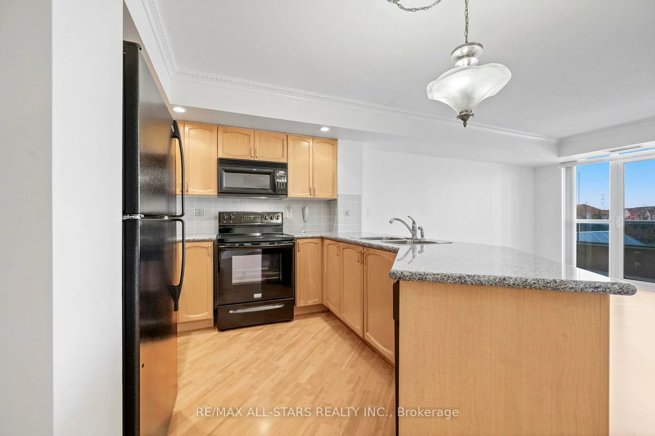 33, Cox, Unionville, Markham