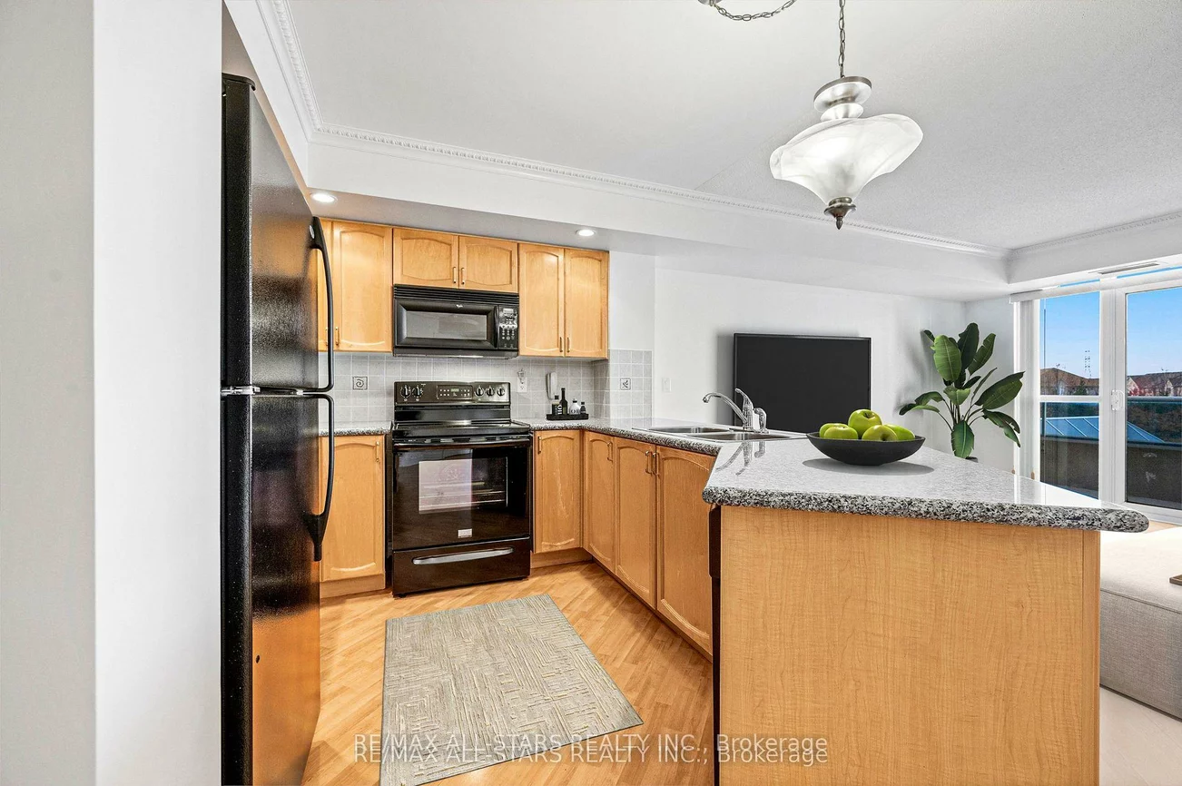 33, Cox, Unionville, Markham