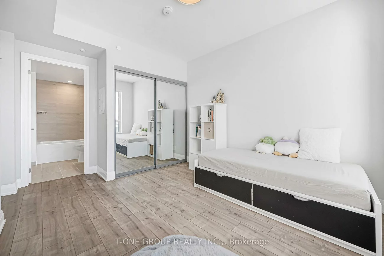 18, Water Walk, Unionville, Markham