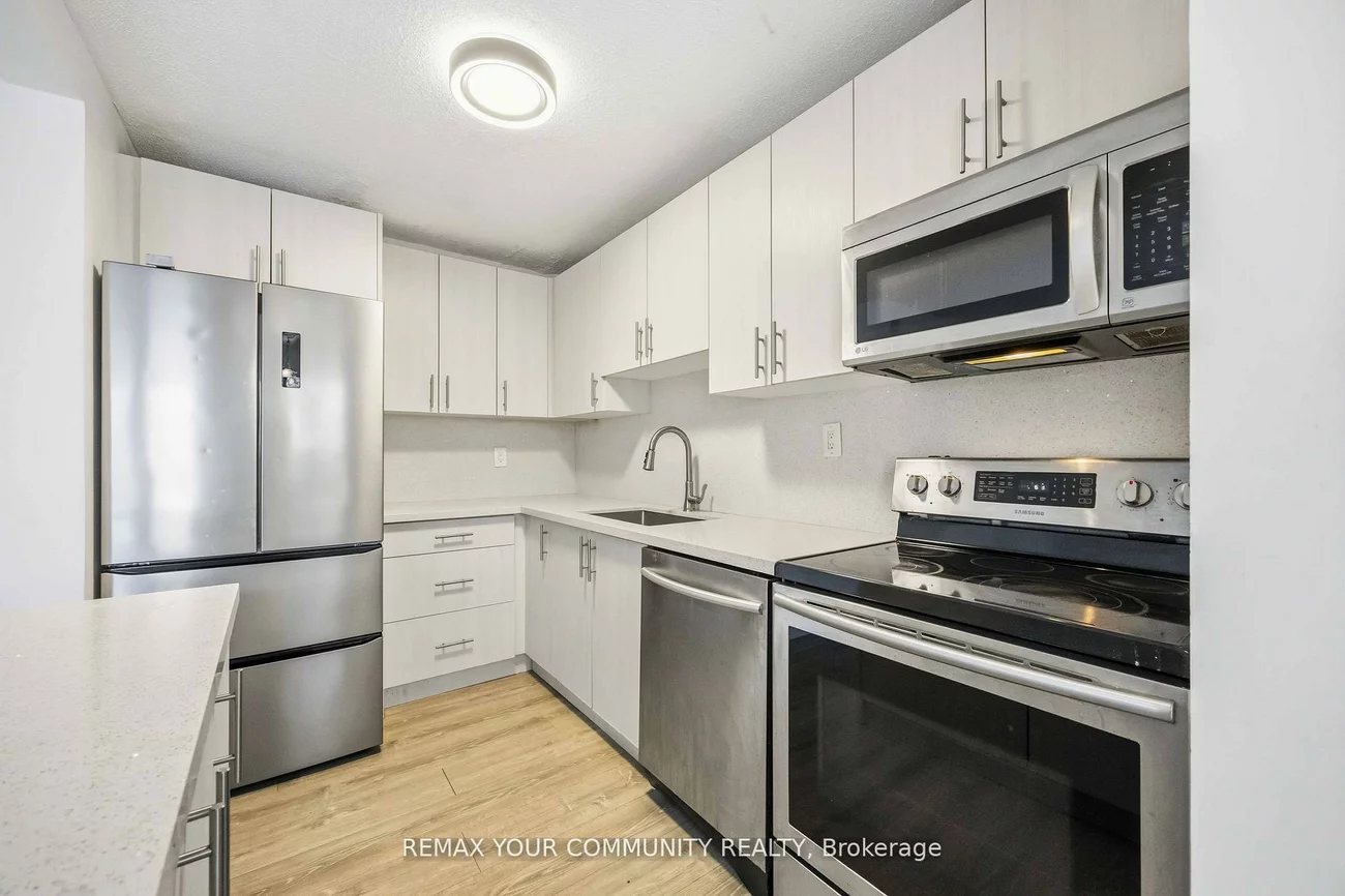 22, porterfield, Aileen-Willowbrook, Markham