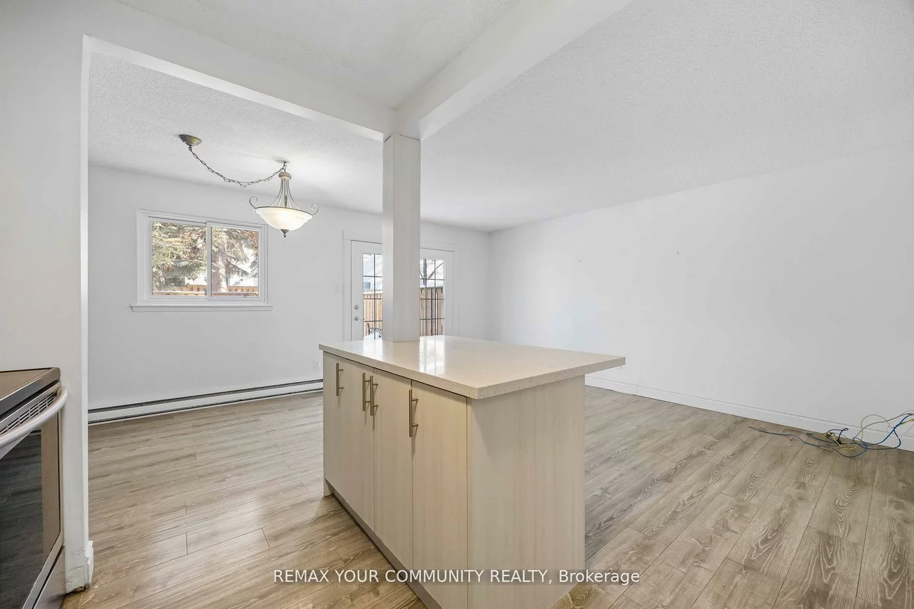 22, porterfield, Aileen-Willowbrook, Markham