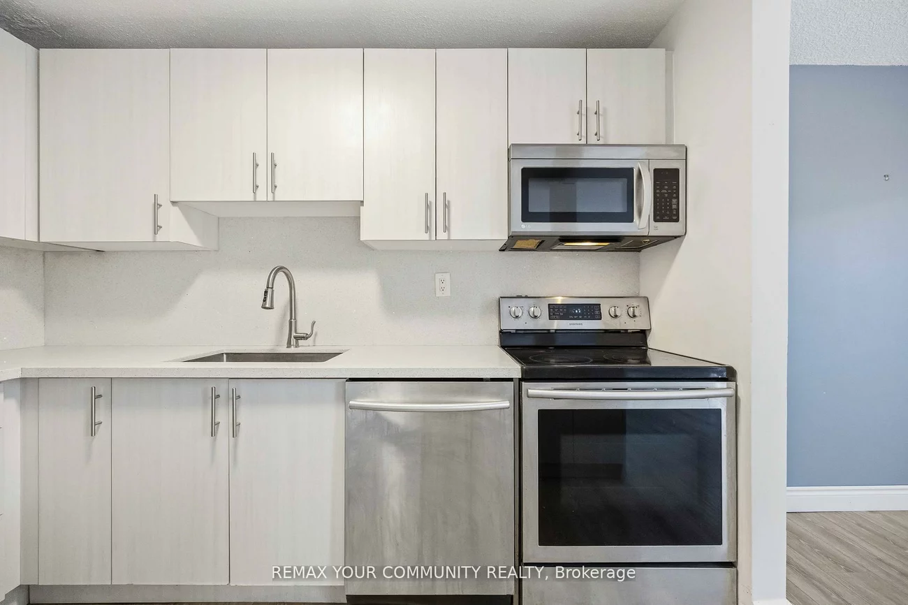 22, porterfield, Aileen-Willowbrook, Markham