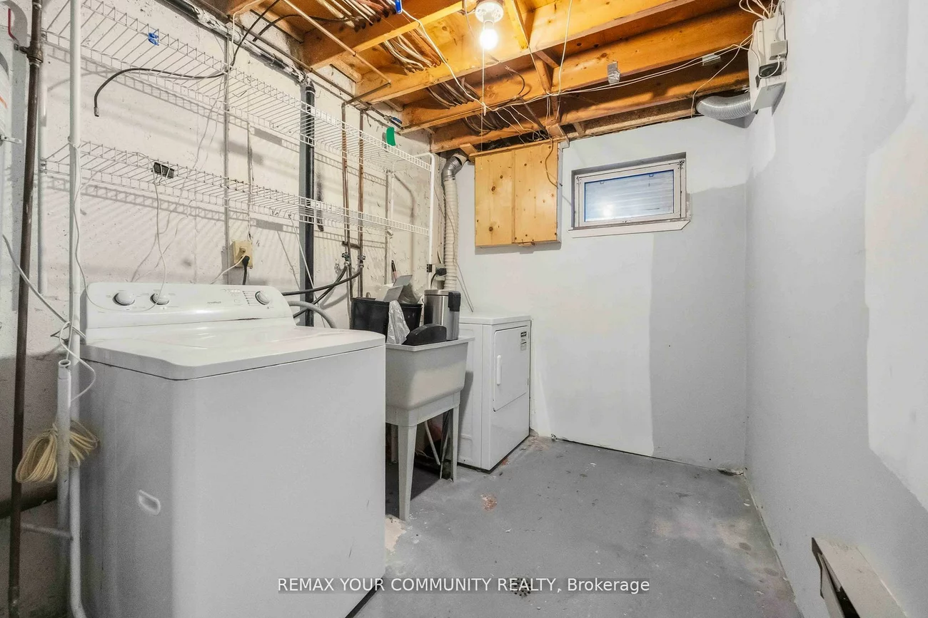 22, porterfield, Aileen-Willowbrook, Markham