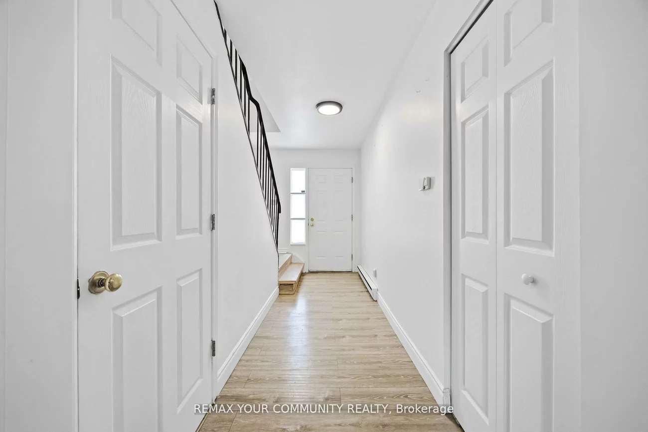 22, porterfield, Aileen-Willowbrook, Markham