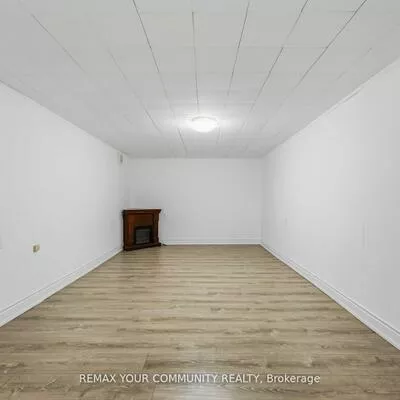 22, porterfield, Aileen-Willowbrook, Markham