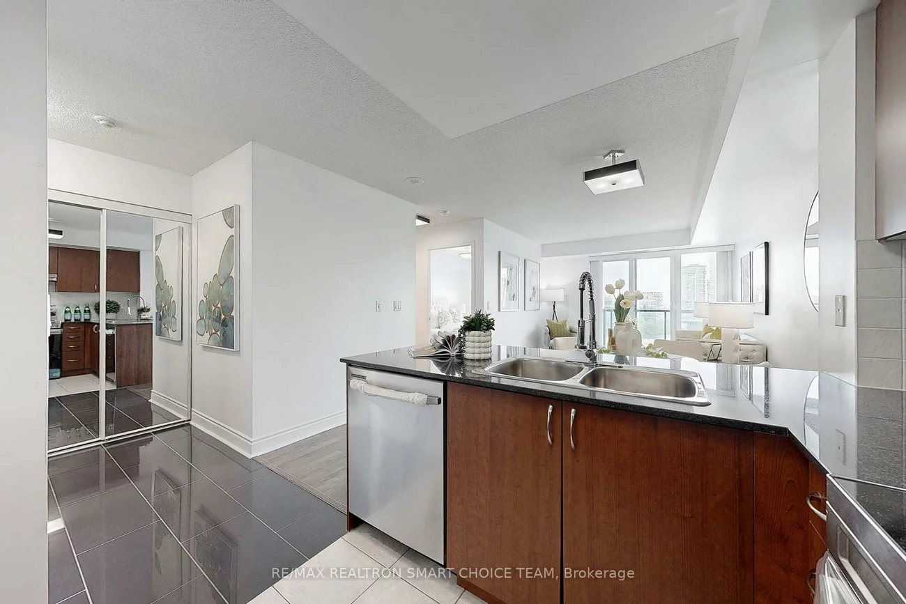 75, South Town Centre, Unionville, Markham