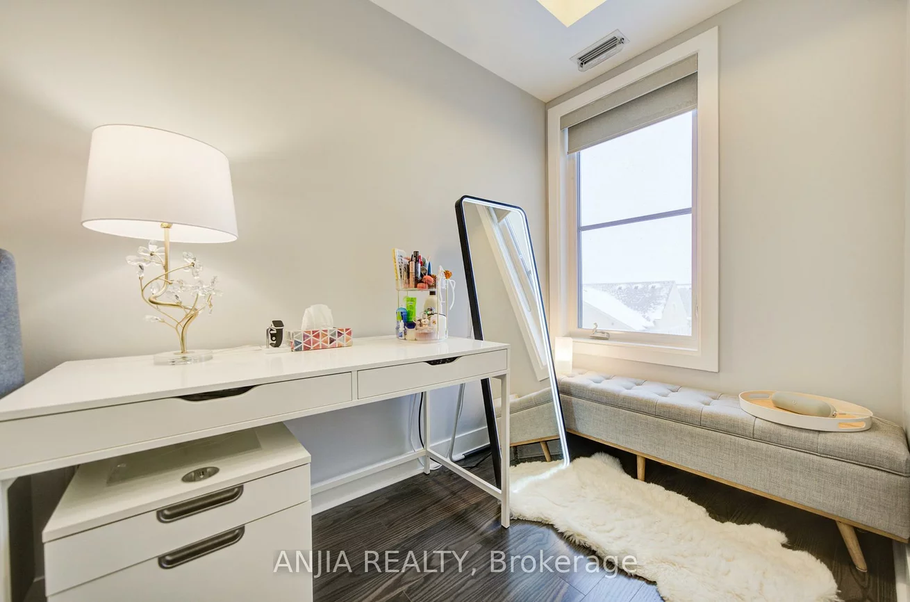 28, Prince Regent, Cathedraltown, Markham