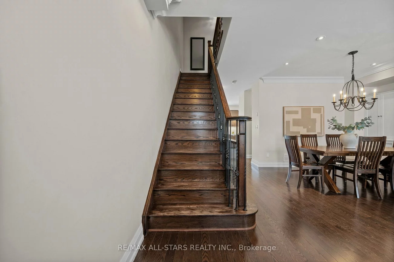 85, Village, Unionville, Markham