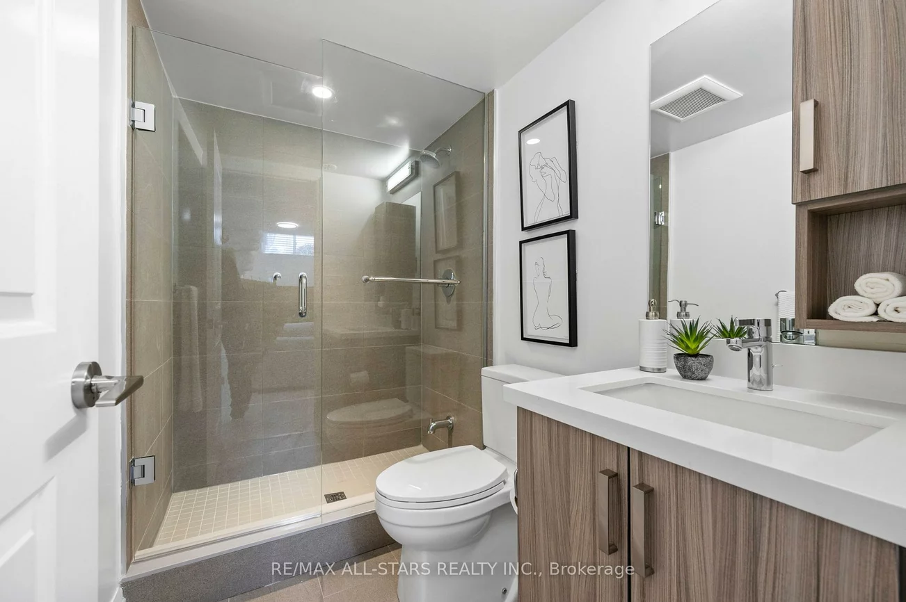 85, Village, Unionville, Markham