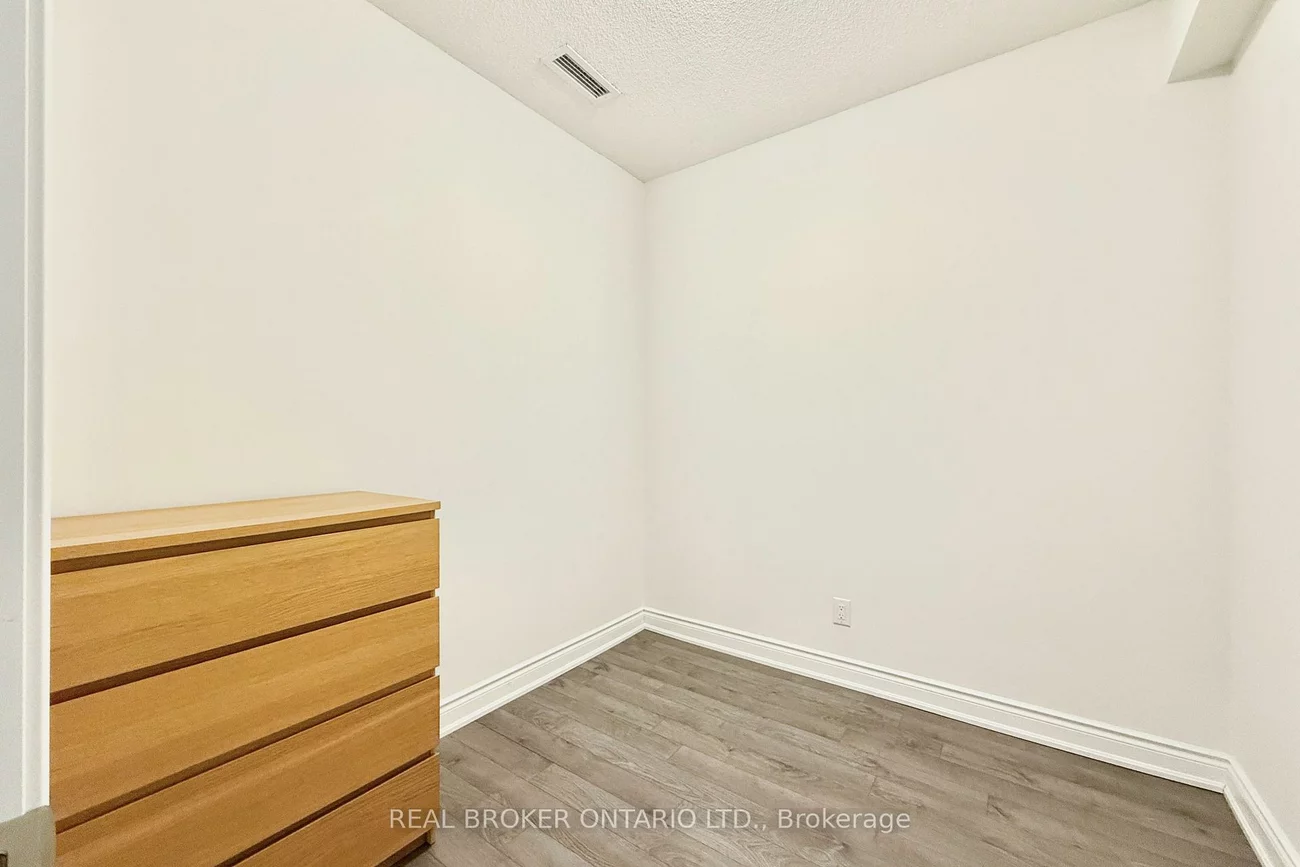 325, South Park, Commerce Valley, Markham