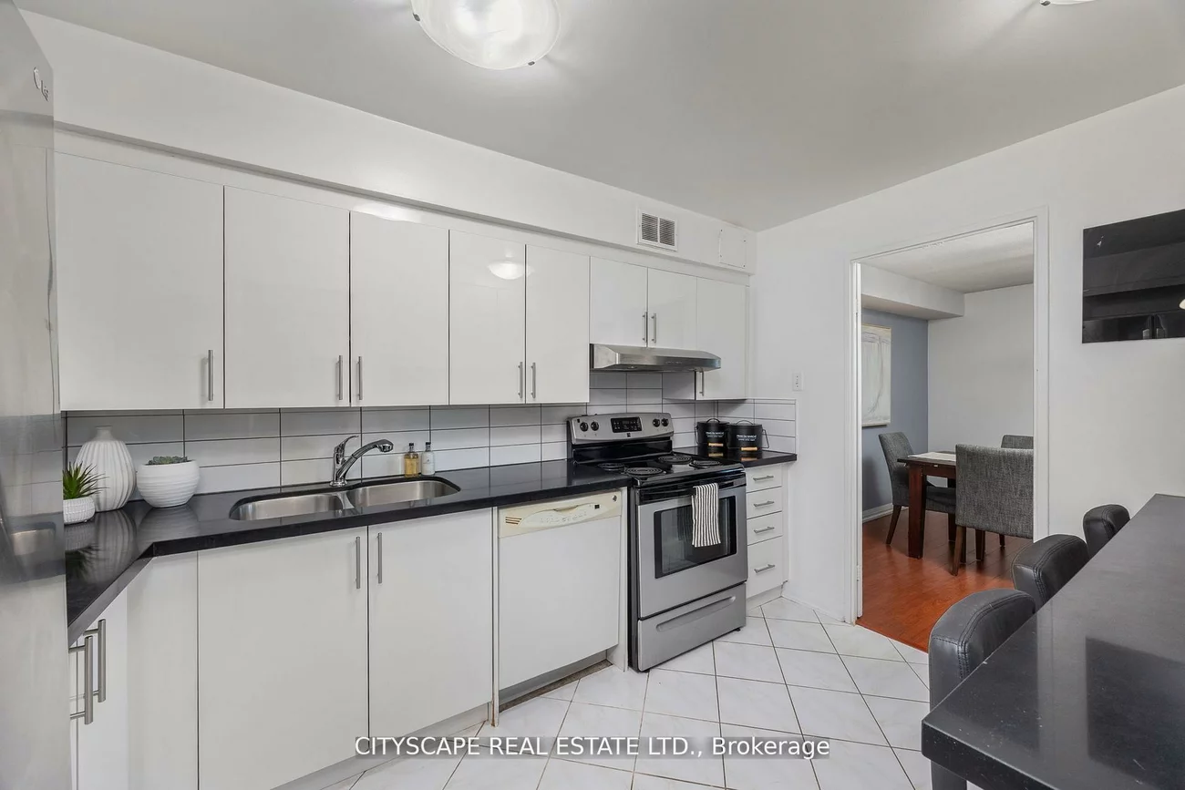 1, Royal Orchard Blv, Royal Orchard, Markham