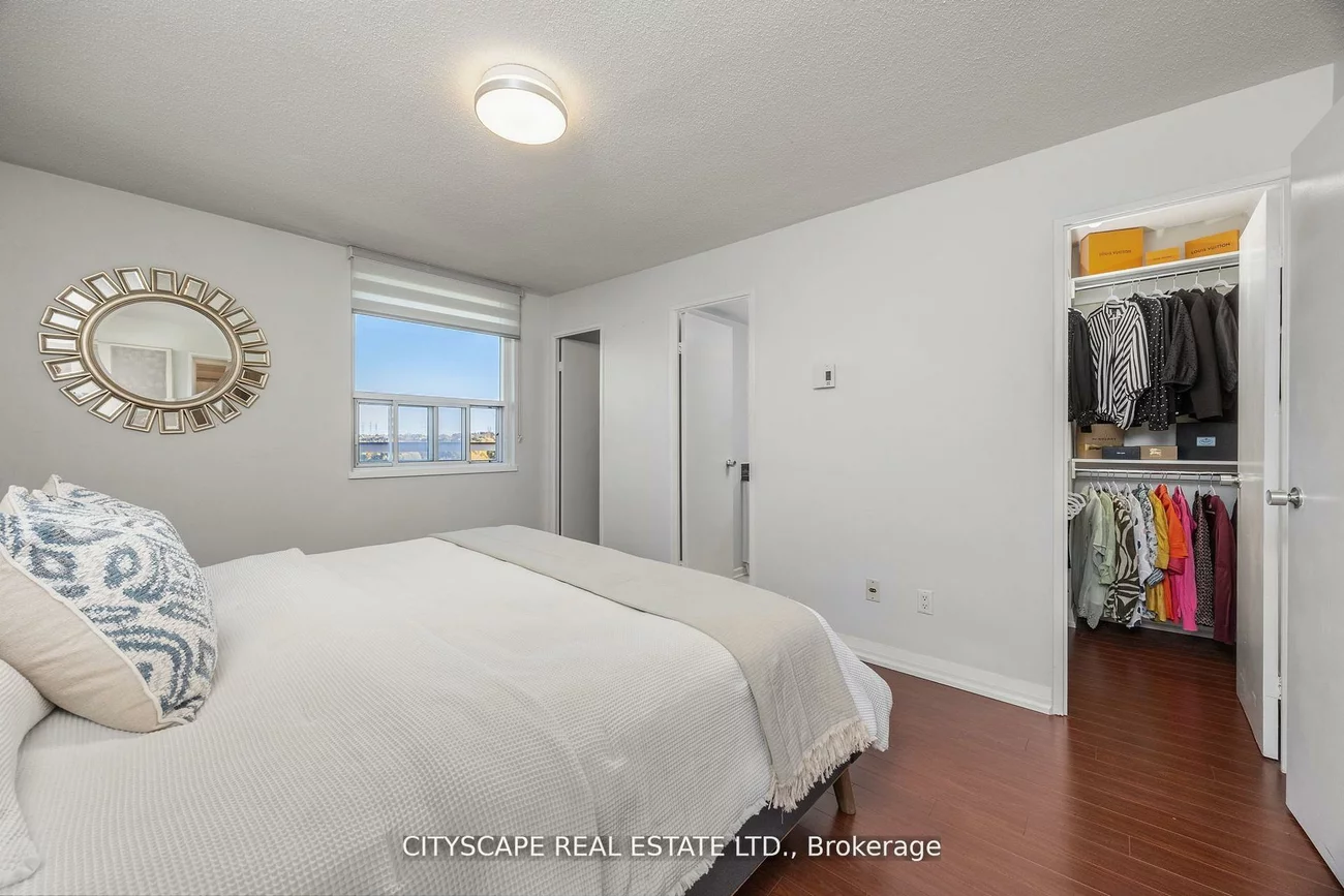 1, Royal Orchard Blv, Royal Orchard, Markham