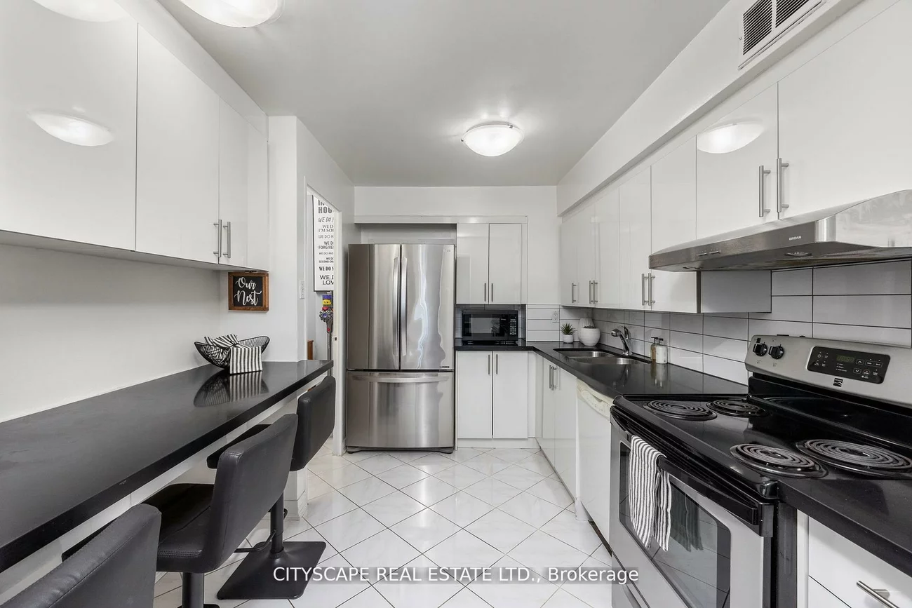 1, Royal Orchard Blv, Royal Orchard, Markham