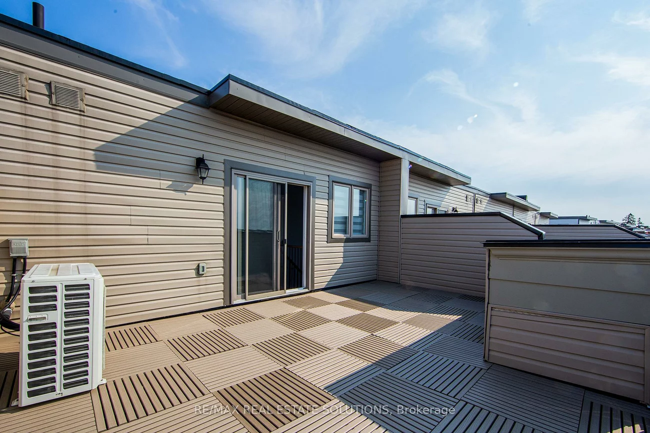 30, Dunsheath, Cornell, Markham