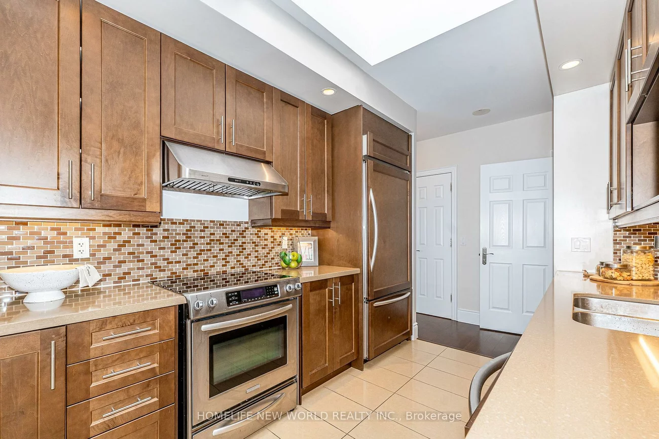 23, Cox, Unionville, Markham