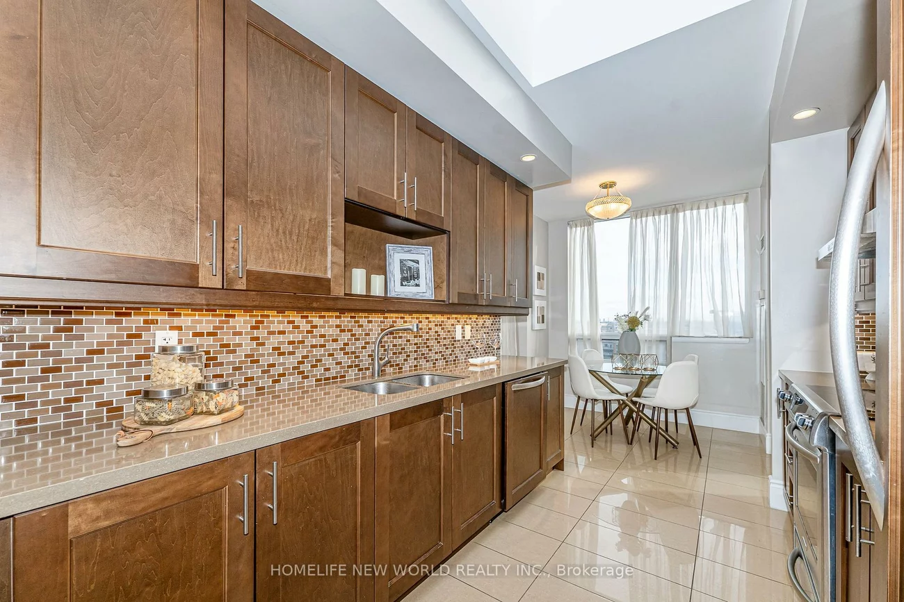 23, Cox, Unionville, Markham