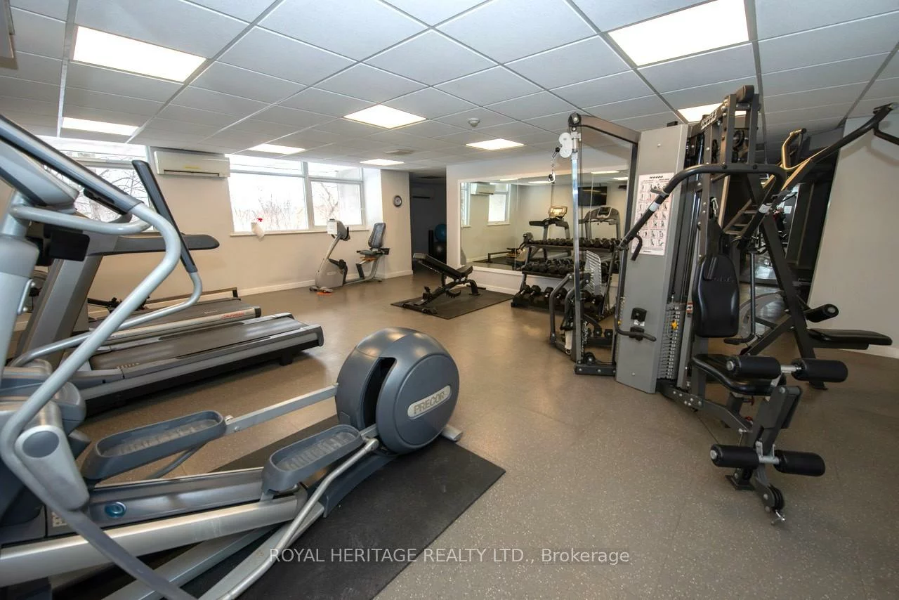 7811, Yonge, Thornhill, Markham