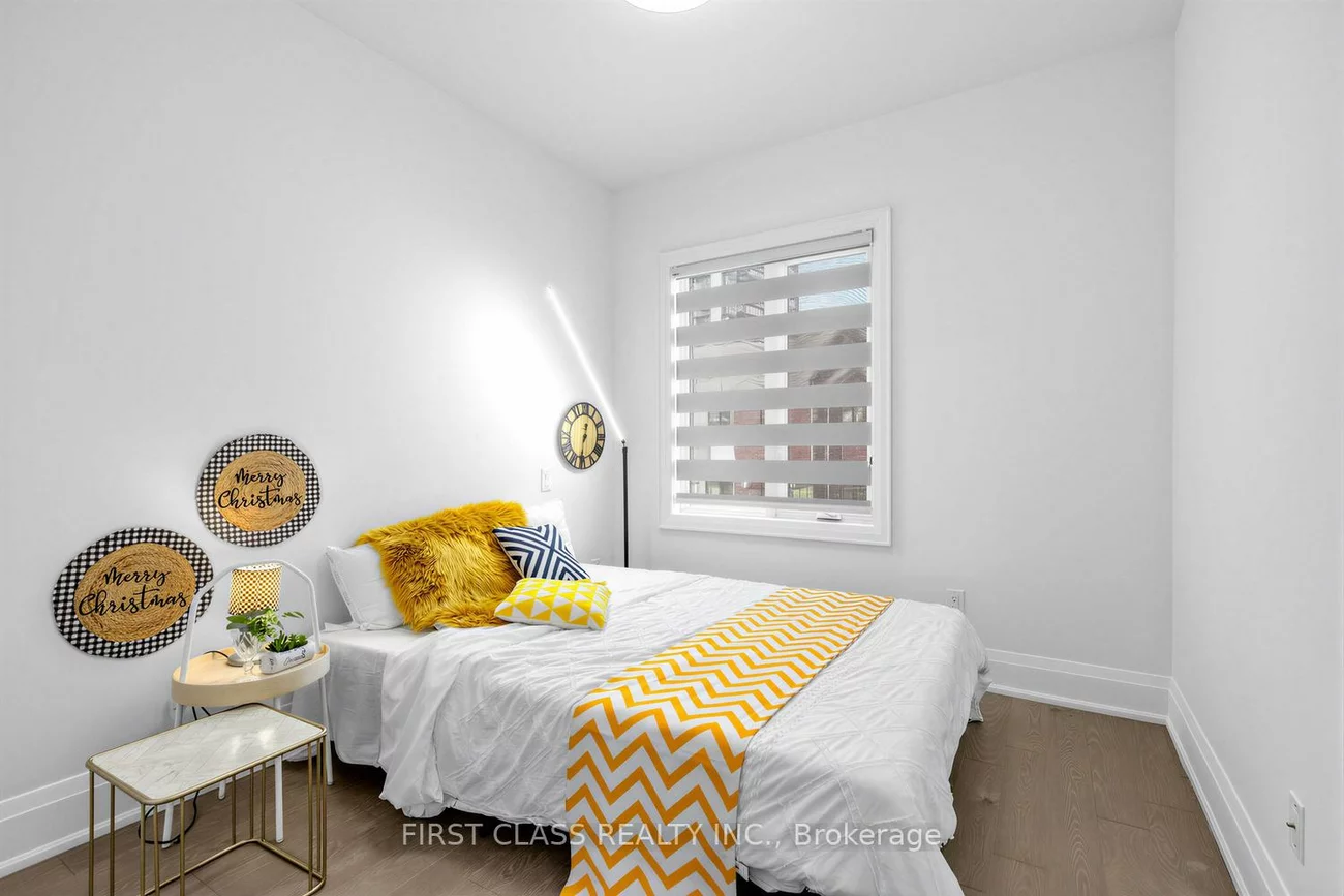 56, Active, Commerce Valley, Markham