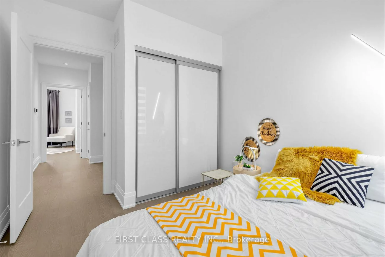 56, Active, Commerce Valley, Markham