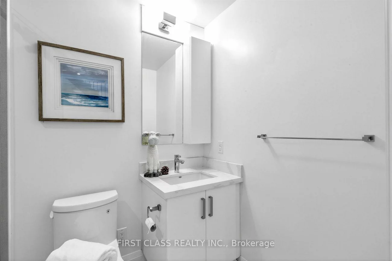 56, Active, Commerce Valley, Markham