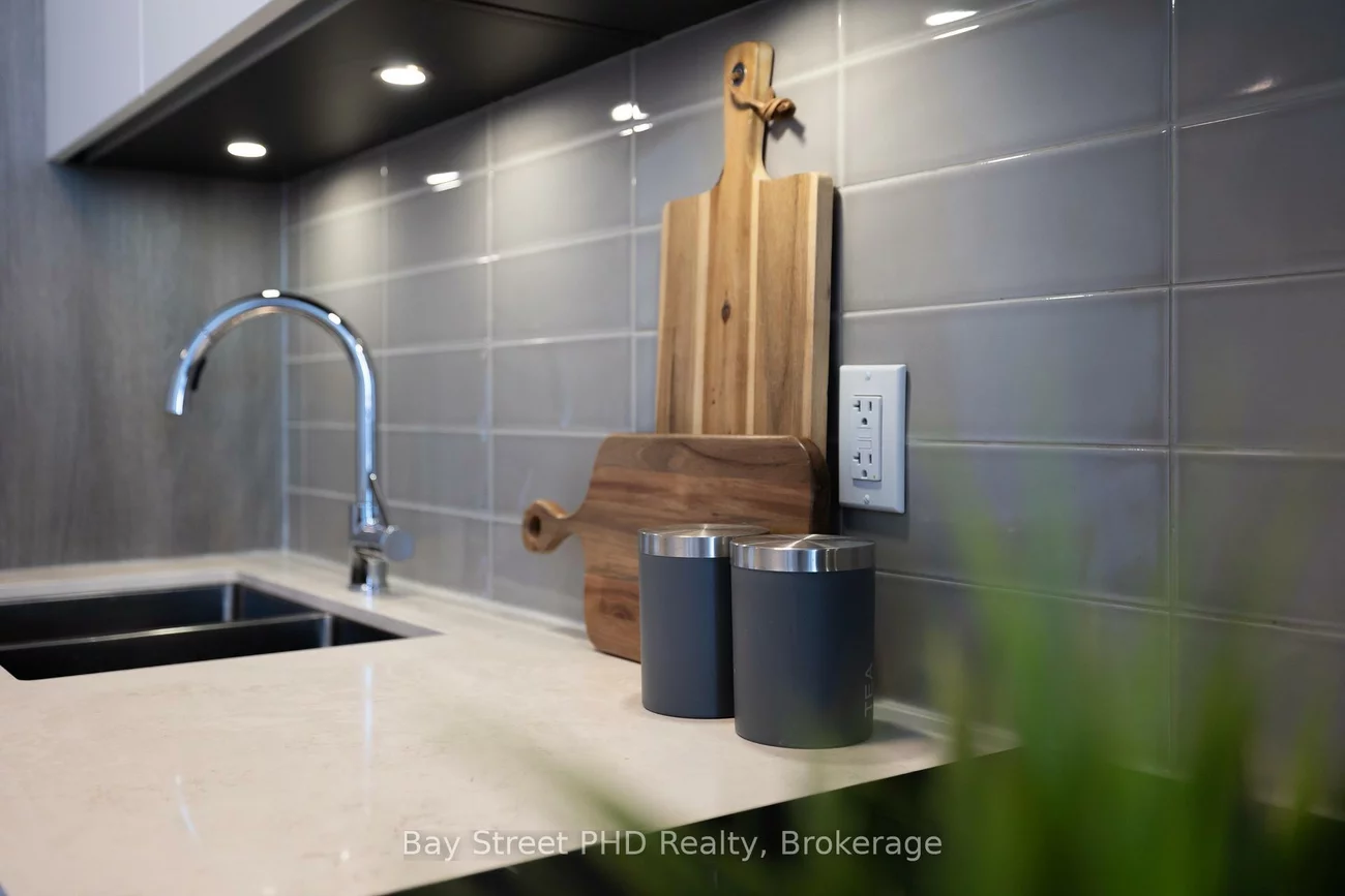 38, Water Walk, Unionville, Markham