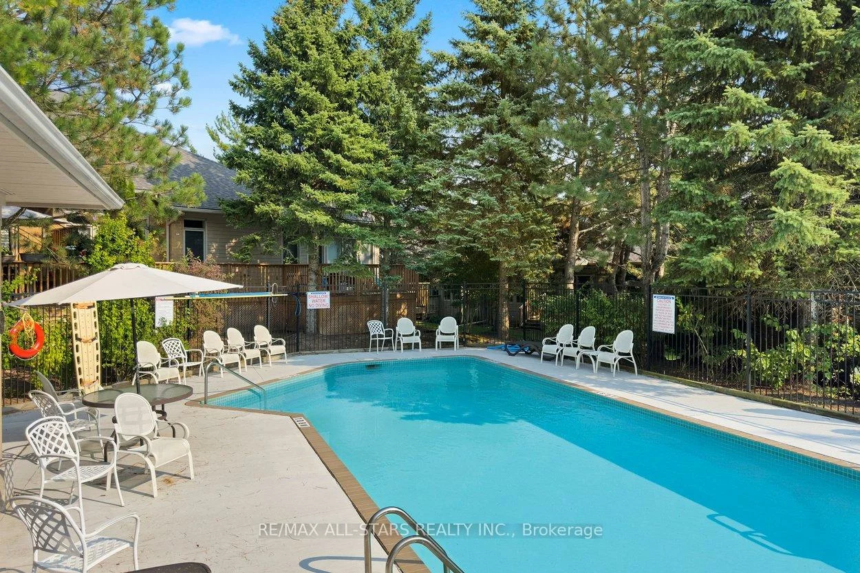 21, Wave Hill, Greensborough, Markham