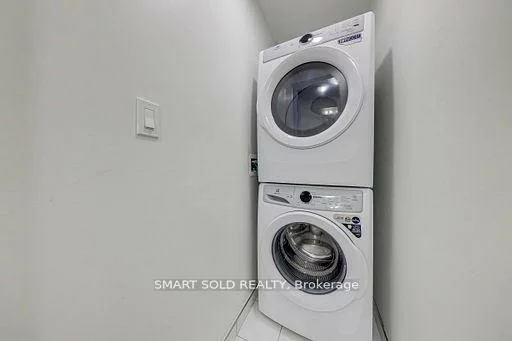 38, Andre De Grasse, Unionville, Markham