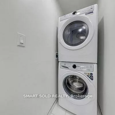 38, Andre De Grasse, Unionville, Markham