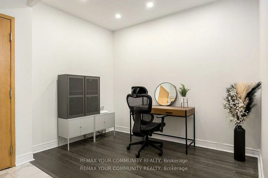 48, Suncrest, Commerce Valley, Markham