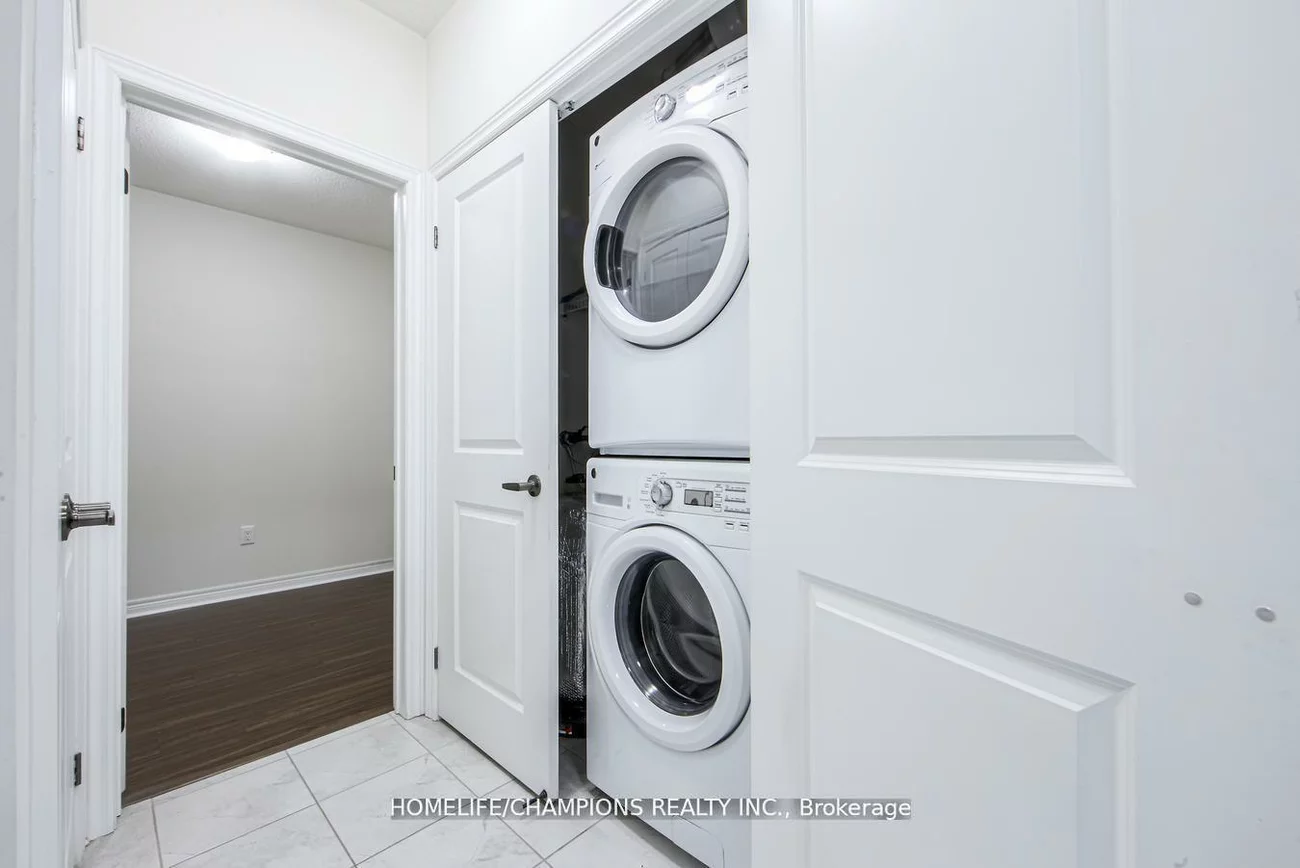 7325, Markham, Cedarwood, Markham