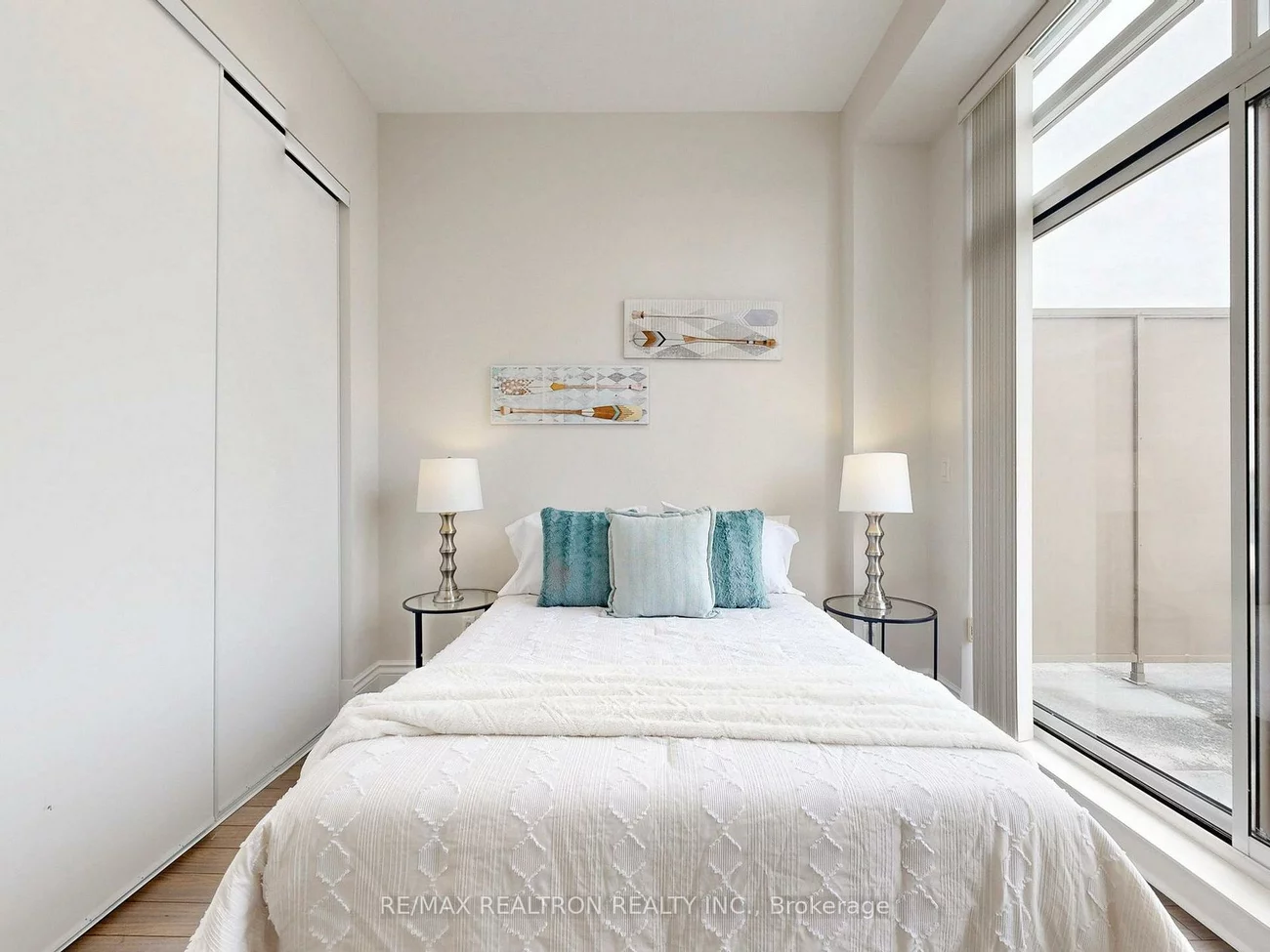 37, Galleria, Commerce Valley, Markham