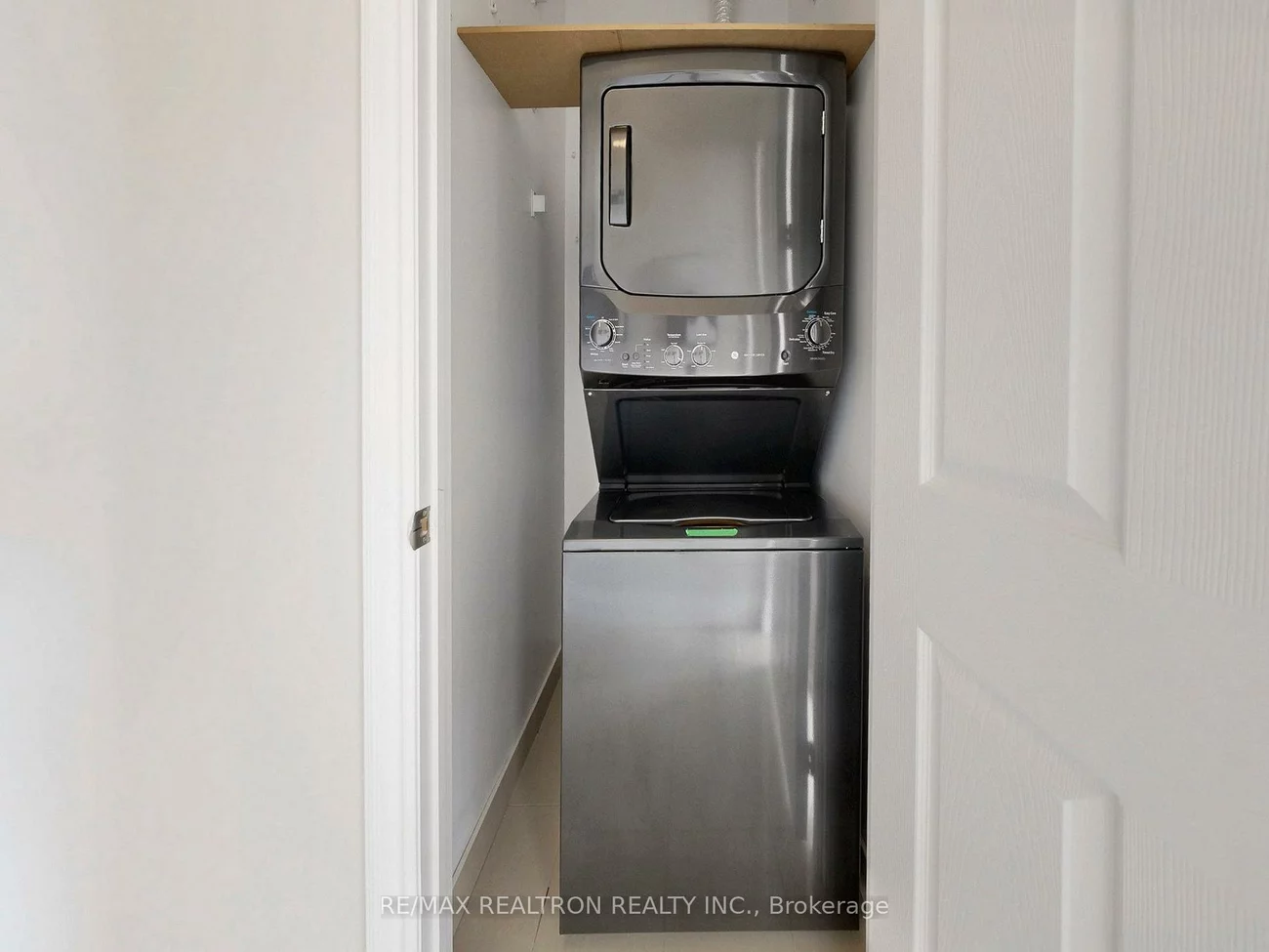 37, Galleria, Commerce Valley, Markham