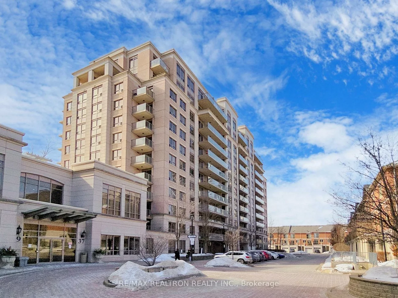 37, Galleria, Commerce Valley, Markham