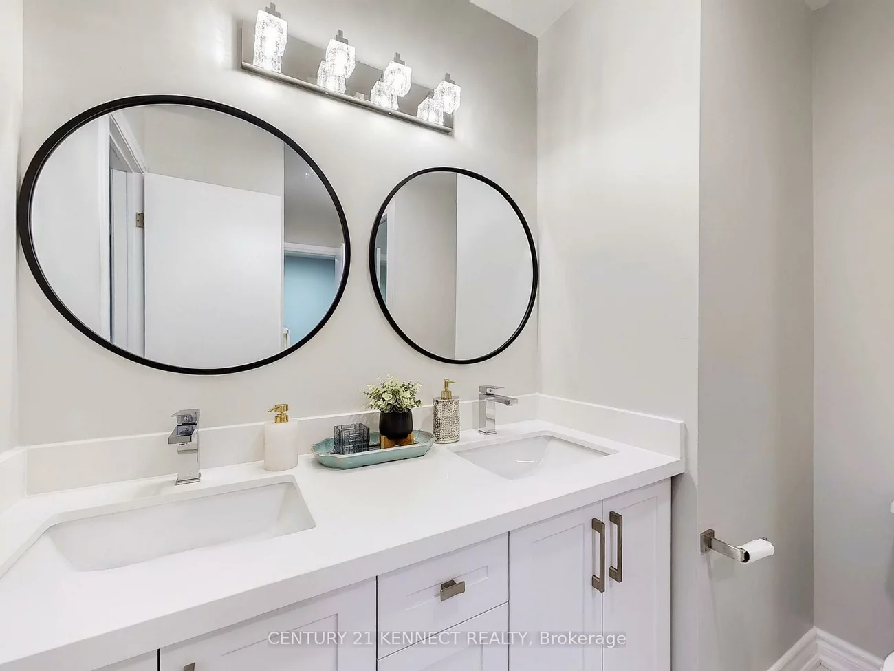 105, Carlton, Unionville, Markham