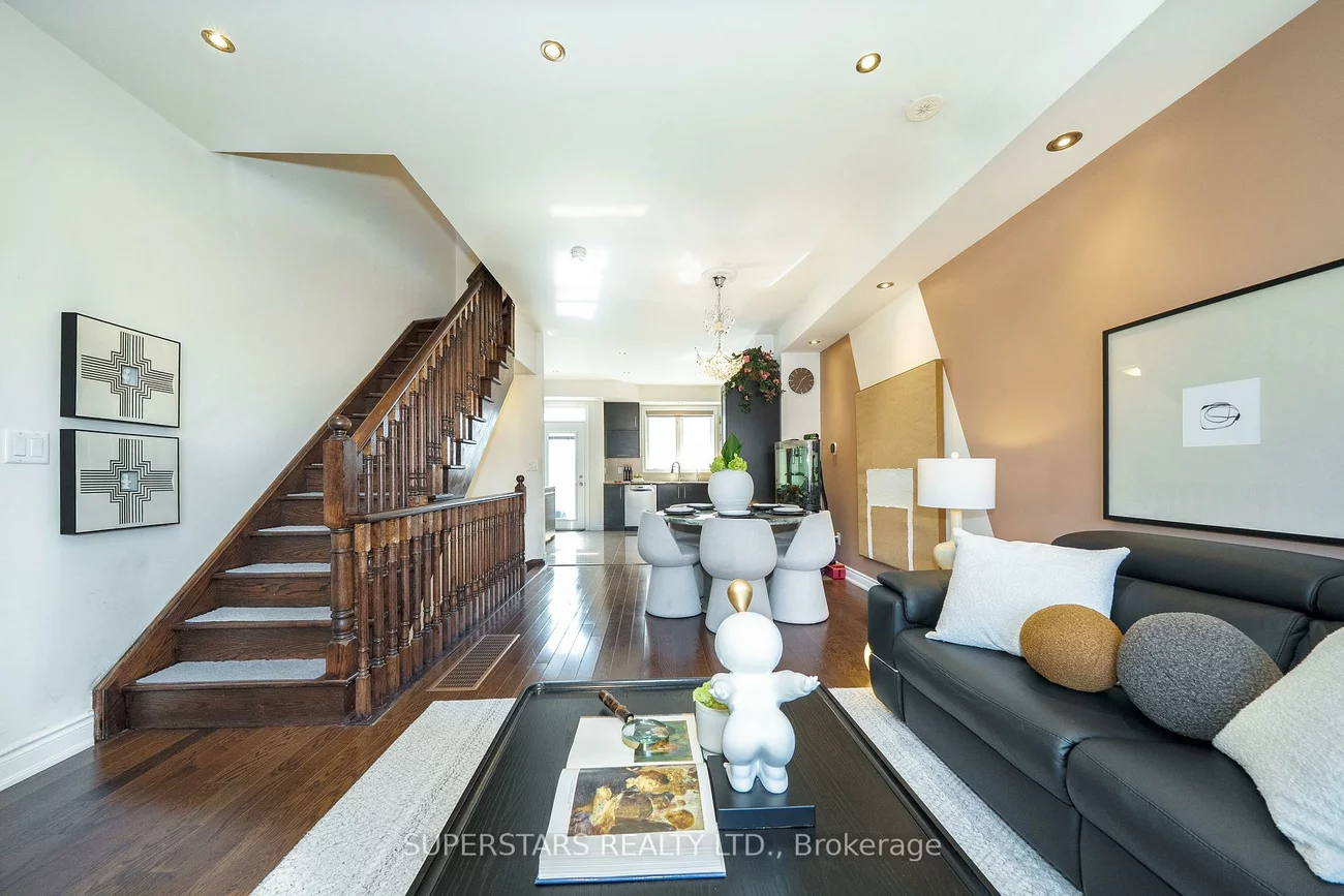 261, South Park, Commerce Valley, Markham