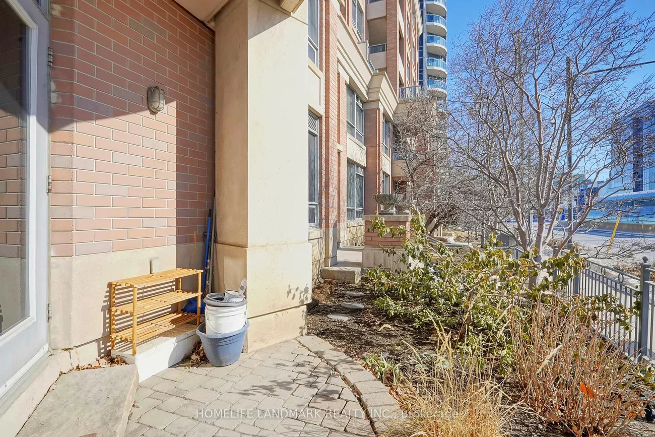 23, Cox, Unionville, Markham