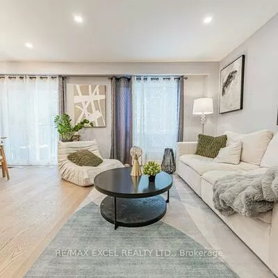 15, Knightsbridge, Markham Village, Markham