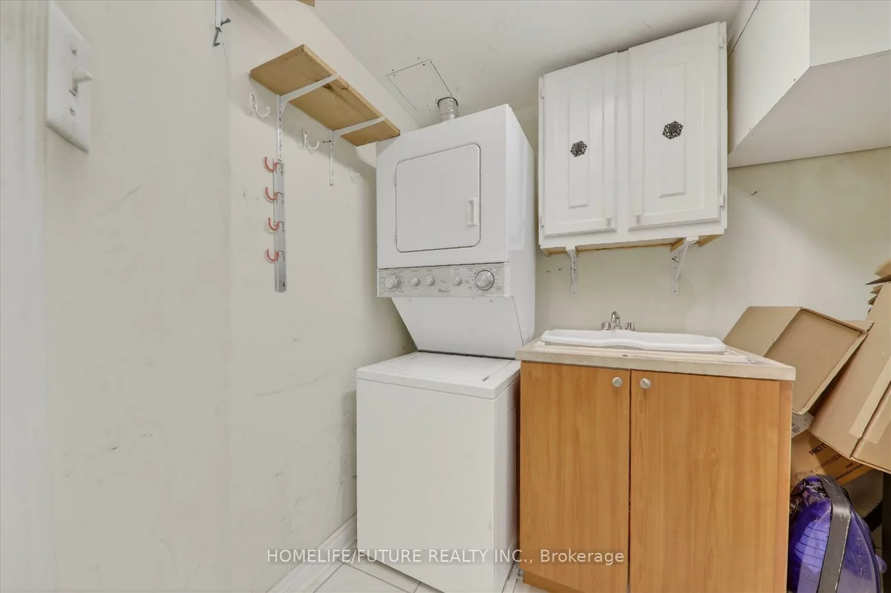 7428, Markham, Middlefield, Markham