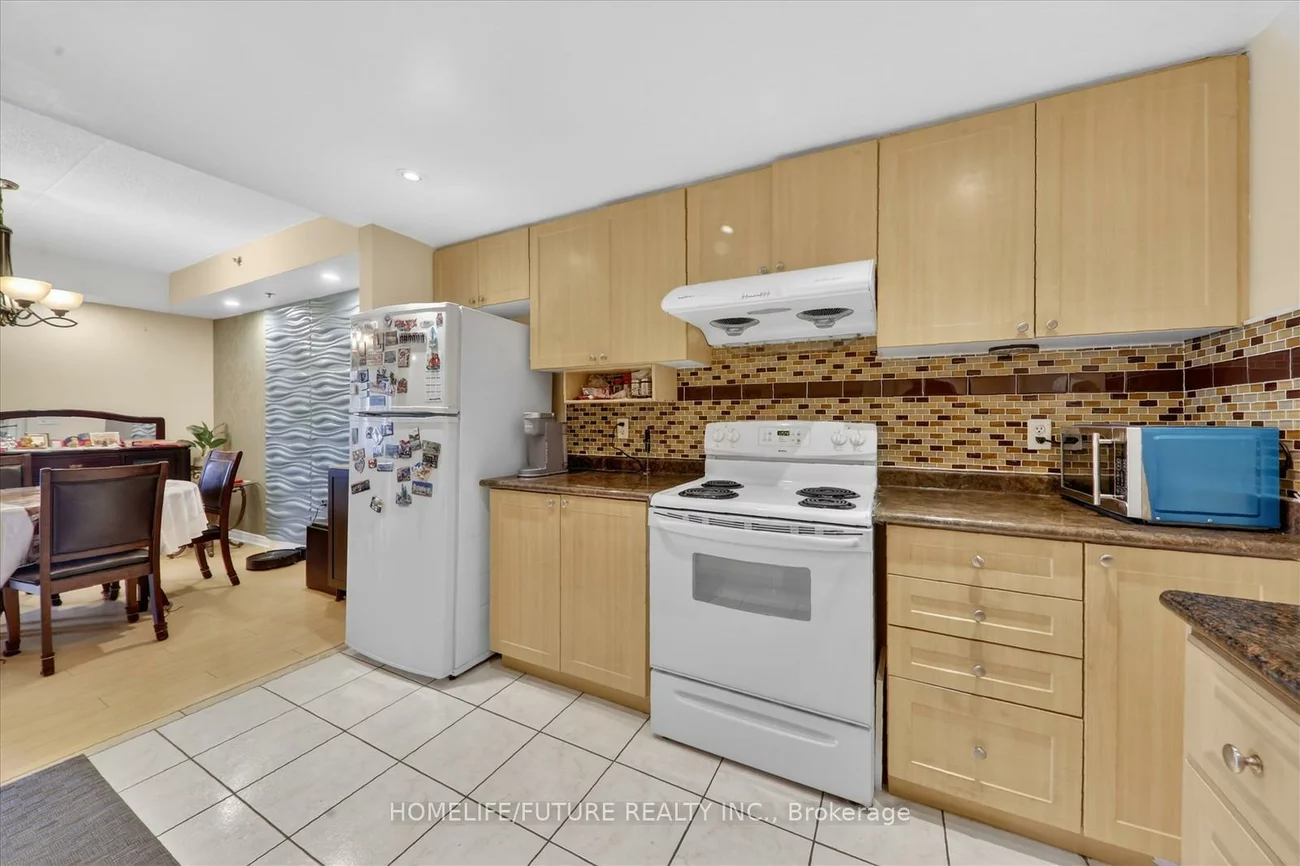 7428, Markham, Middlefield, Markham