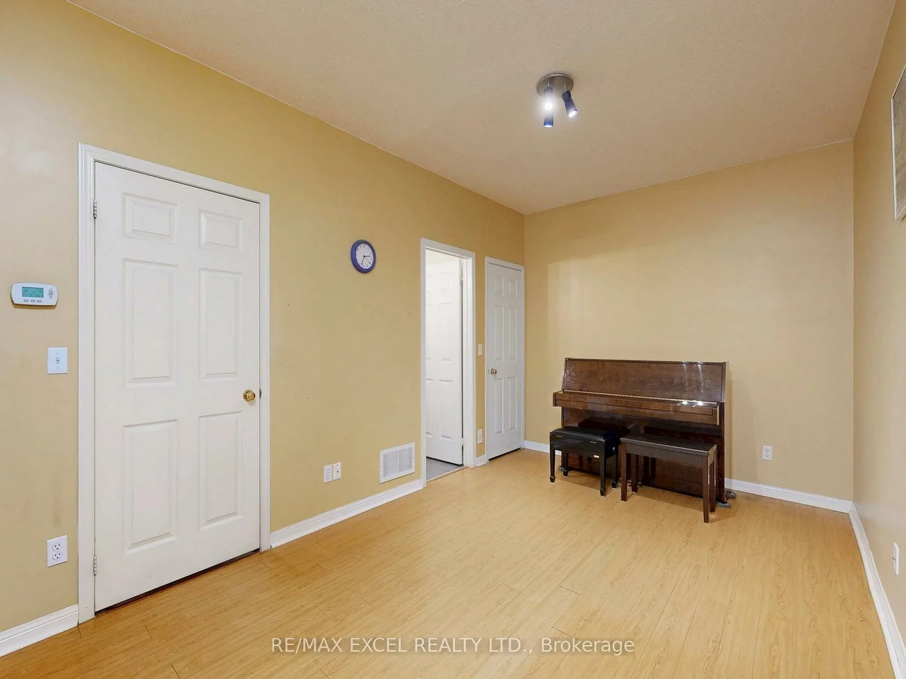 16, St Moritz, Unionville, Markham