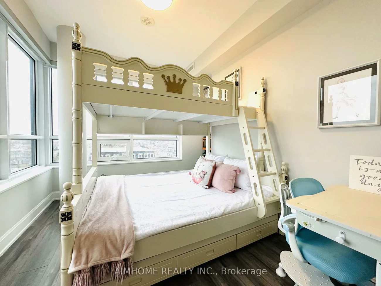 38, Water Walk, Unionville, Markham