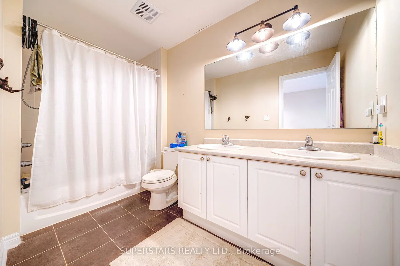 30, Greensborough Village, Greensborough, Markham