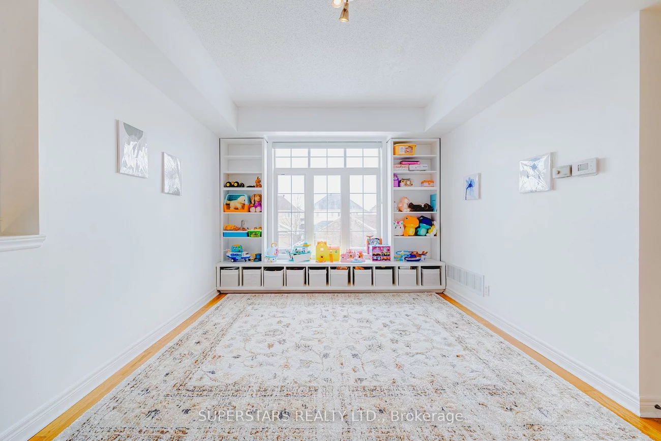 30, Greensborough Village, Greensborough, Markham