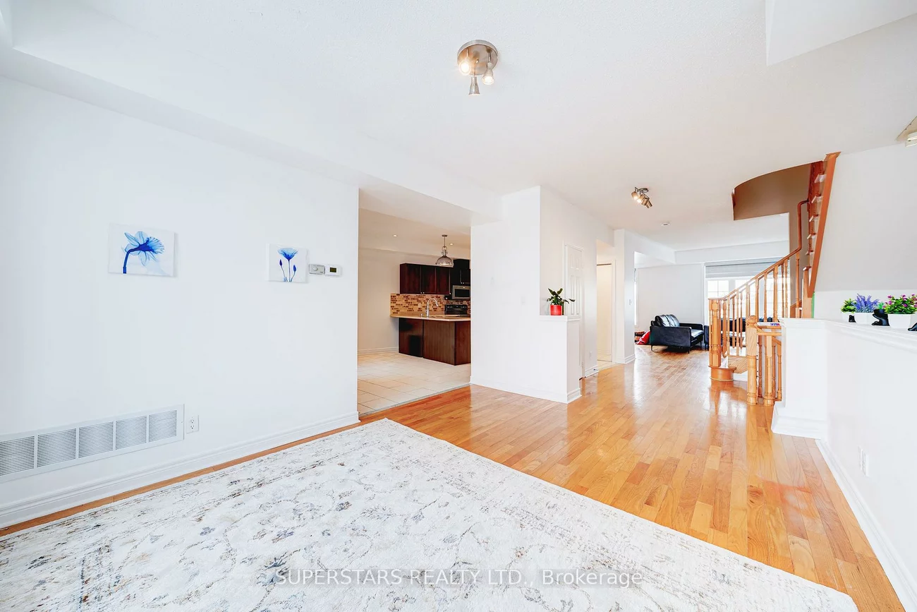30, Greensborough Village, Greensborough, Markham