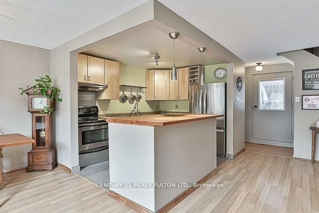 16B, Elgin, Thornhill, Markham