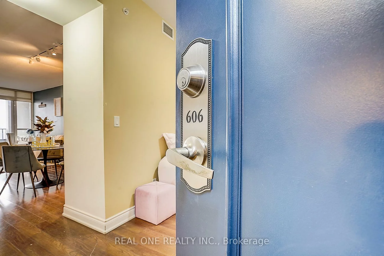 89, South Town Centre, Unionville, Markham