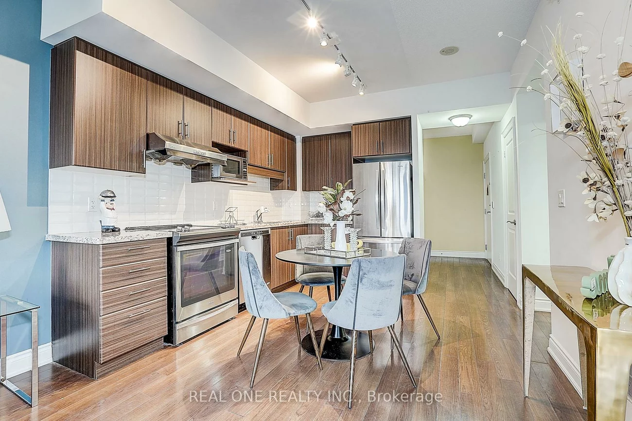 89, South Town Centre, Unionville, Markham