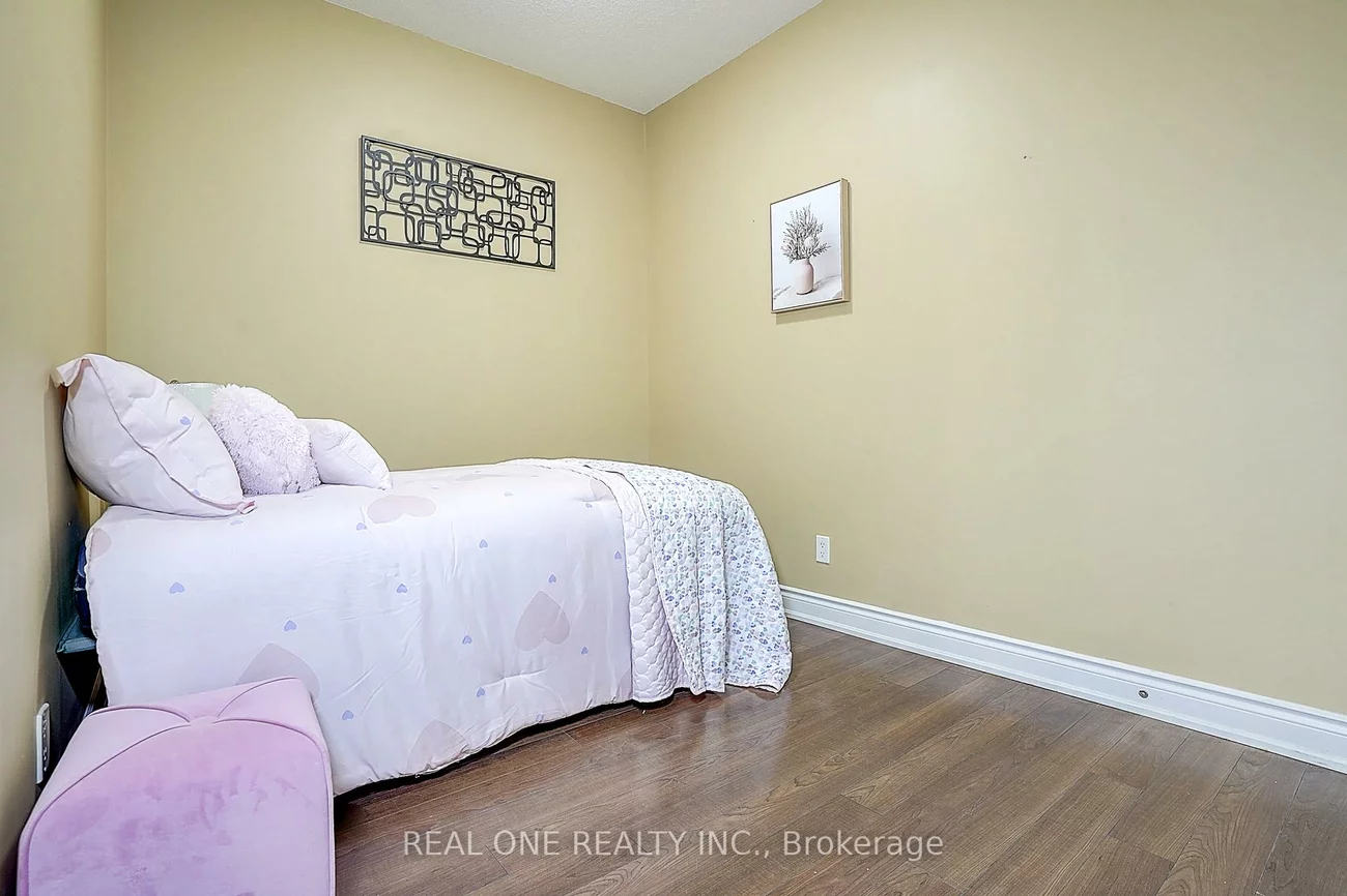 89, South Town Centre, Unionville, Markham